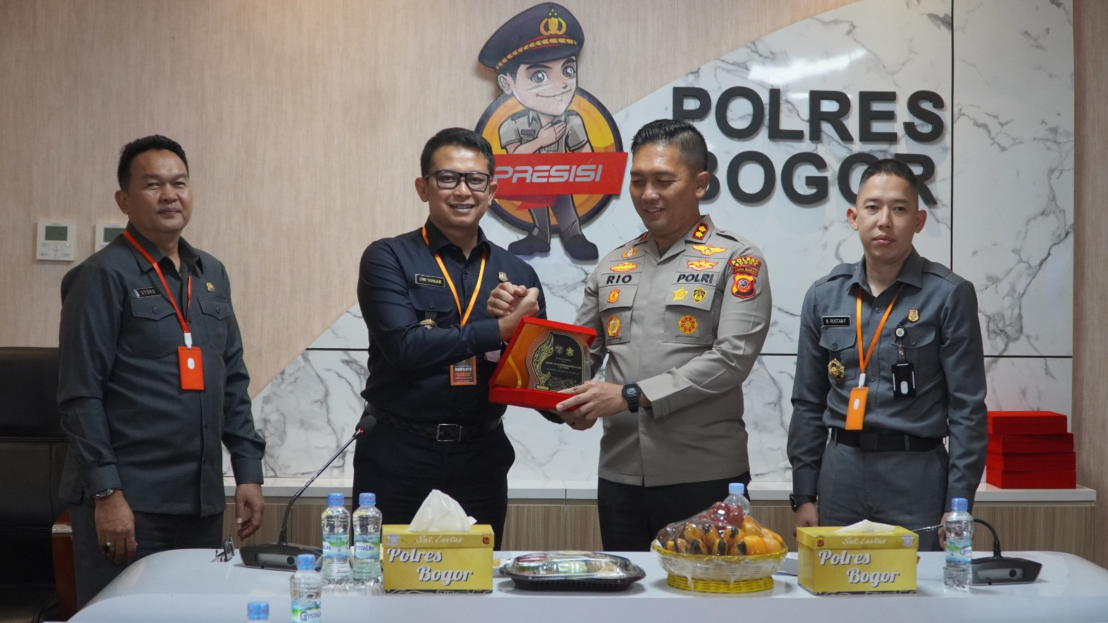 Sespimmen Polri Laksanakan Kuliah Kerja Profesi di Polres Bogor, Disertai Aksi Sosial untuk Warga Rentan