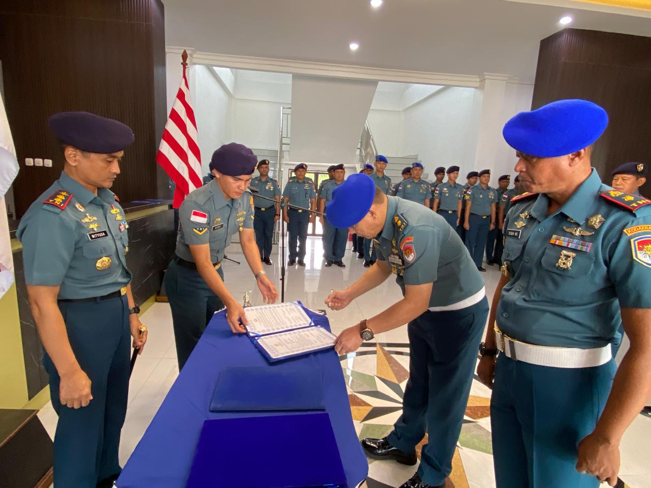 Danlanal Bintan Pimpin Sertijab dan Pengukuhan Jabatan Strategis di Lingkungan Lanal Bintan