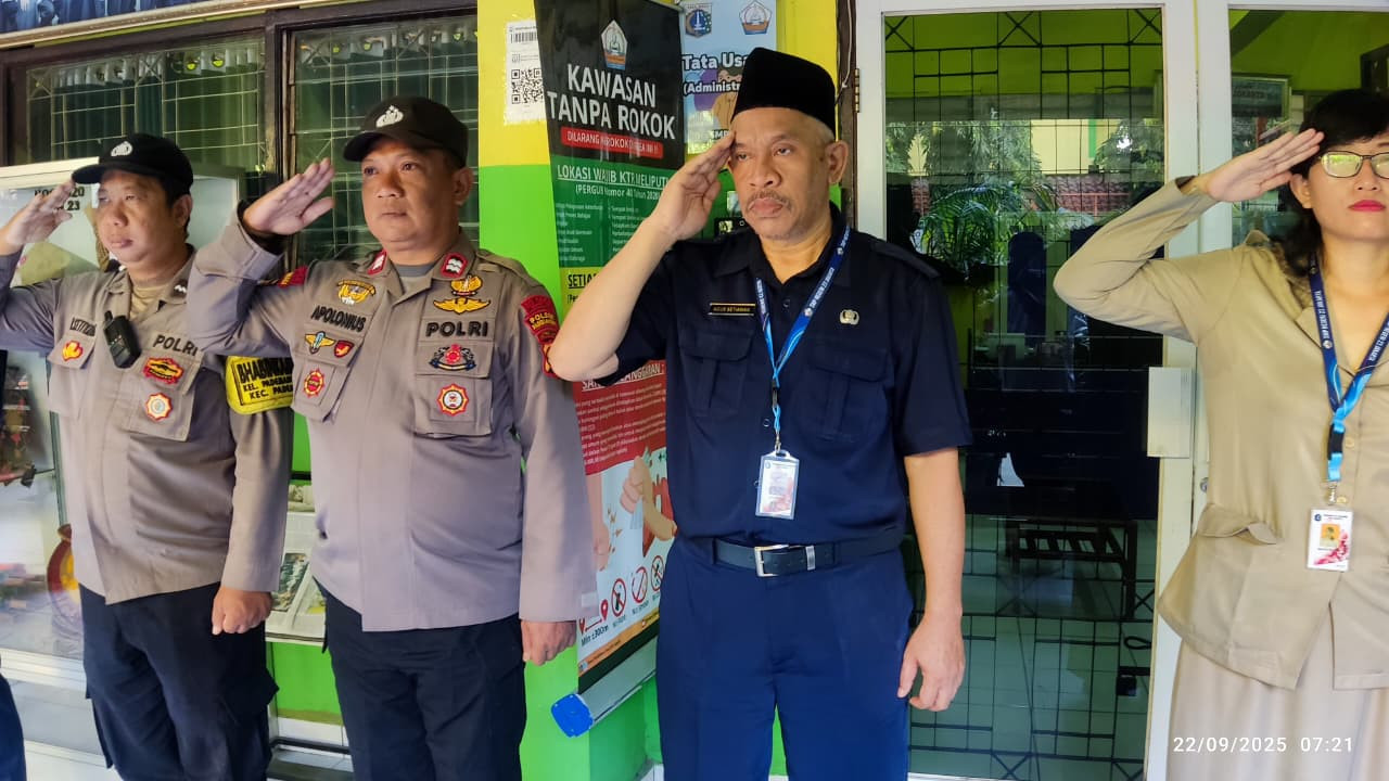 Polisi Hadir di Sekolah, Ingatkan Siswa SMPN 23 Pademangan Jauhi Tawuran dan Narkoba