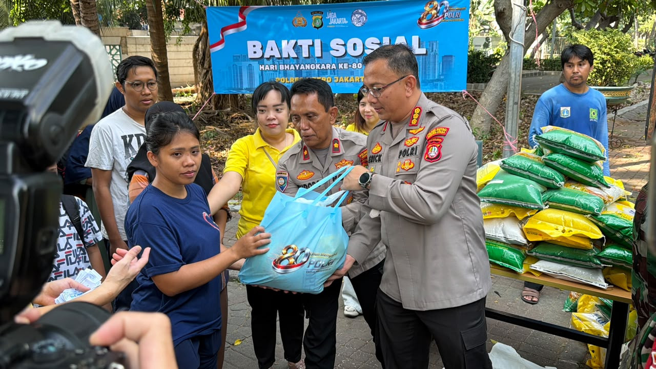 Semarak Hari Bhayangkara ke-80, Polres Metro Jakarta Utara Berbagi dengan Masyarakat