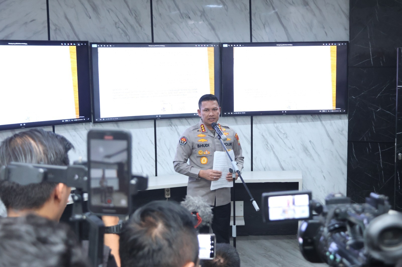 Polda Metro Jaya Jelaskan Duduk Perkara Video Viral Pemeriksaan di Polsek Cilandak