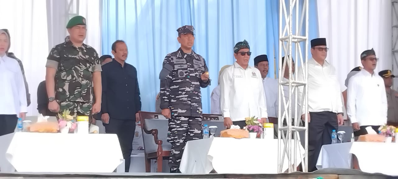 Komandan Lanal Bandung Hadiri Apel Ojol Kamtibmas