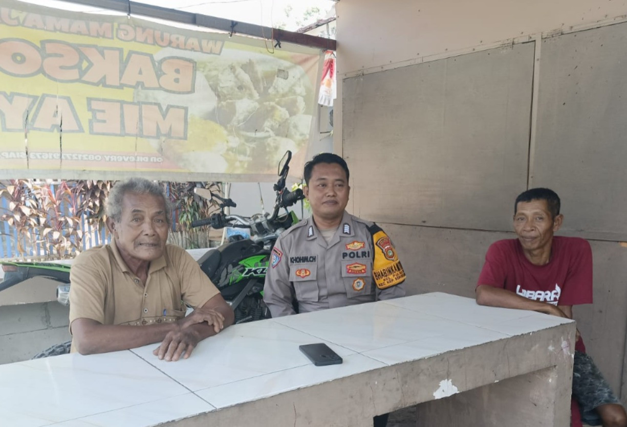 Bhabinkamtibmas Pulau Pari Sambangi Warga dan Tokoh Masyarakat, Perkuat Sinergi Keamanan Wilayah