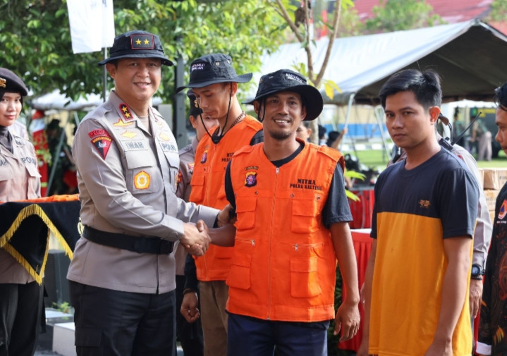 Tanggap Bencana Karhutla, Alumni Akabri 91 Salurkan 9 Mesin Pompa Air dan Alat Pemadam Api ke Polda Kalteng