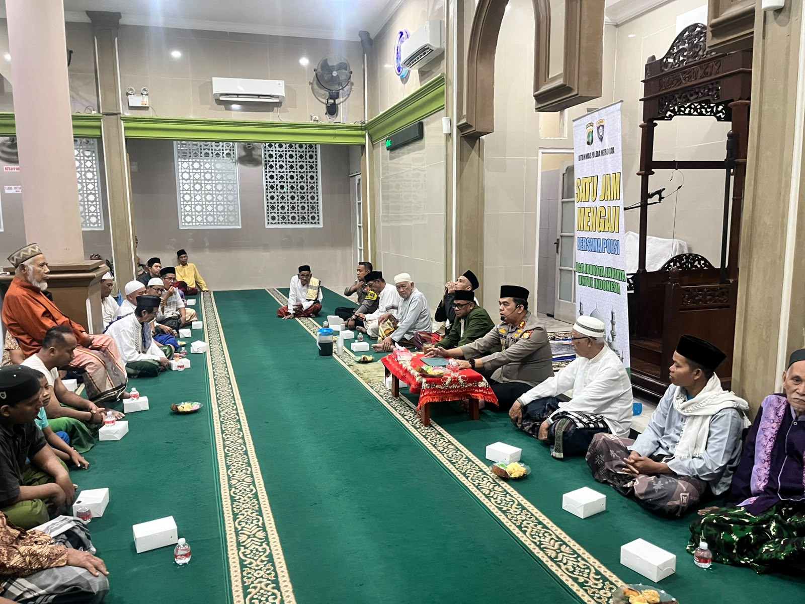 Satu Jam Mengaji Bersama Polisi, Ditbinmas Polda Metro Jaya Gaungkan Kemakmuran Masjid untuk Jaga Keamanan