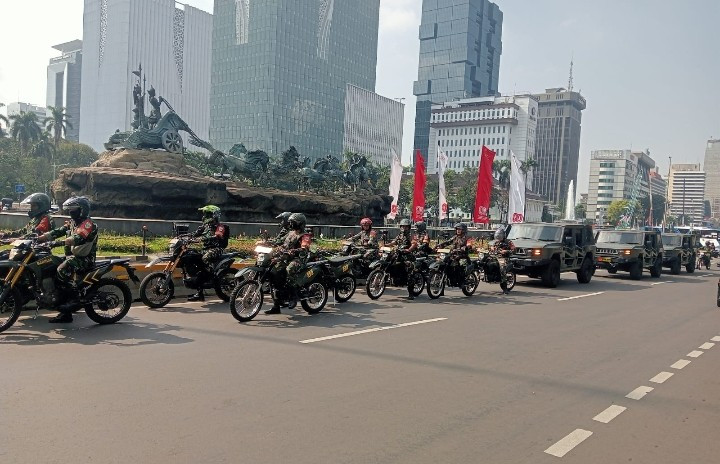 Bersama Saling Menjaga, TNI AD Gelar Patroli di Jantung Ibu Kota