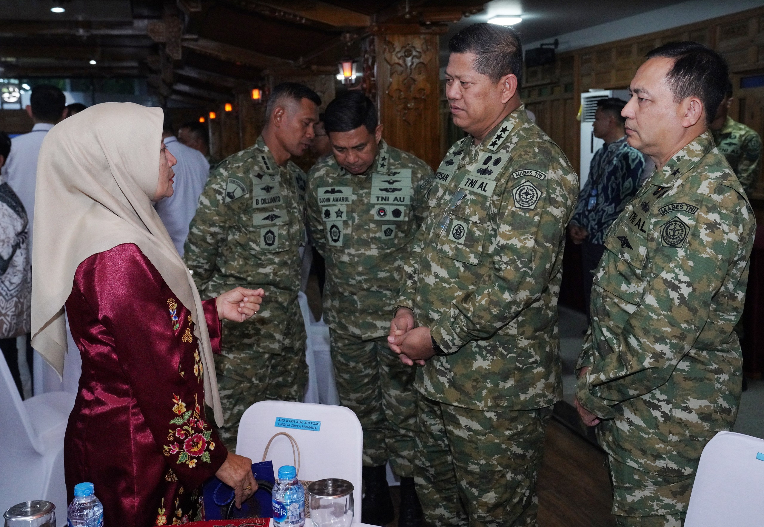 Panglima TNI Serahkan Santunan kepada Ahli Waris Prajurit Gugur Saat Rangkaian HUT ke-80 TNI