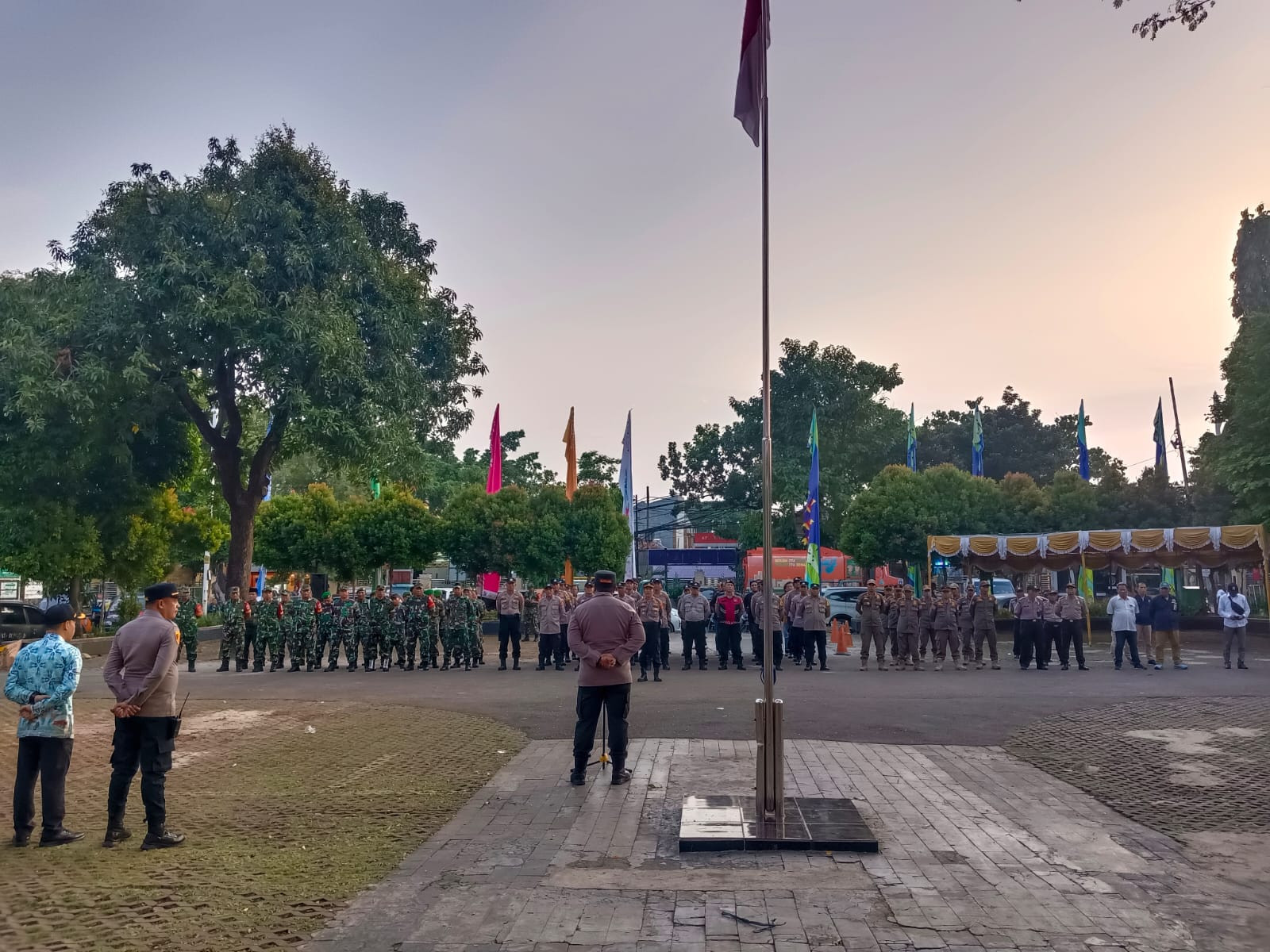 Polsek Cilincing Gelar Apel Pasukan Kesiapan Pengamanan Malam Takbir dan Sholat Idul Adha 1446 H