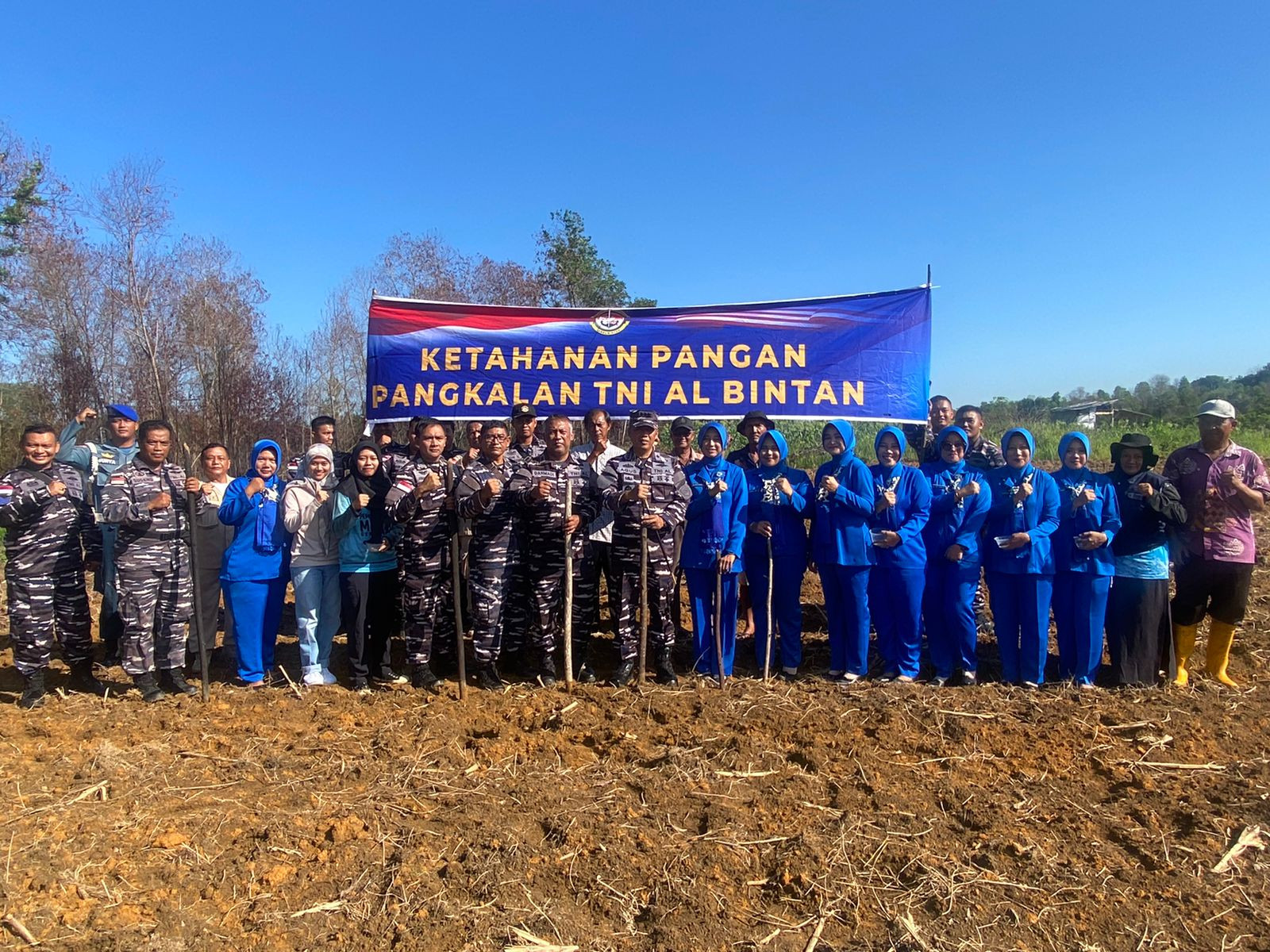 Lanal Bintan Laksanakan Program Ketahanan Pangan Dengan Menanam Bibit Sorgum