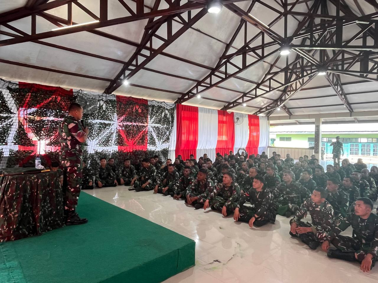 Bentuk Sikap Prajurit Yang Berdisiplin, Dandim 1710/Mimika Beri Pengarahan  Kepada Segenap Prajurit dan PNS Kodim