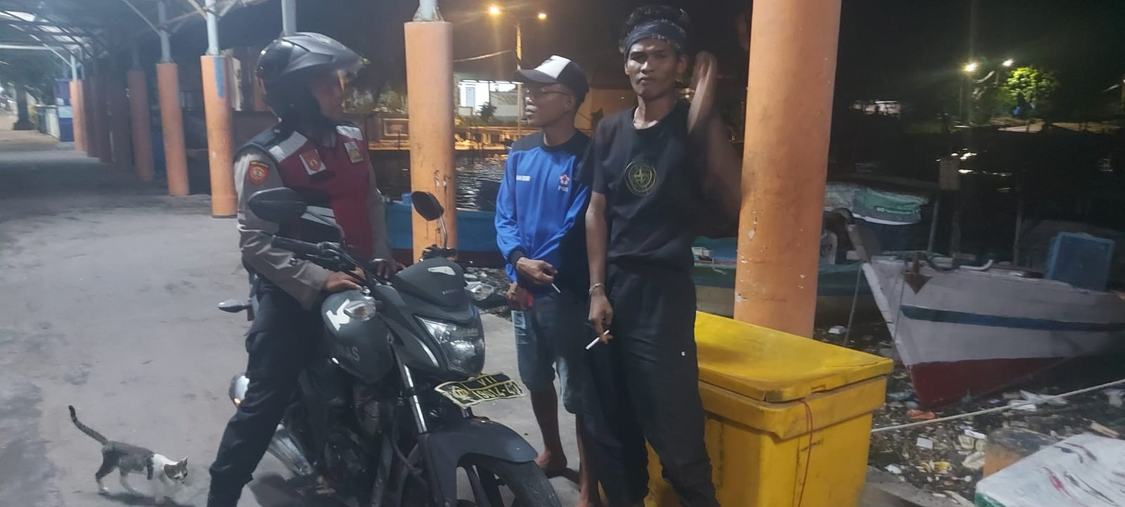 Patroli Malam Perintis Presisi: Polsek Kepulauan Seribu Selatan Antisipasi Gangguan Kamtibmas demi Kenyamanan Wisatawan