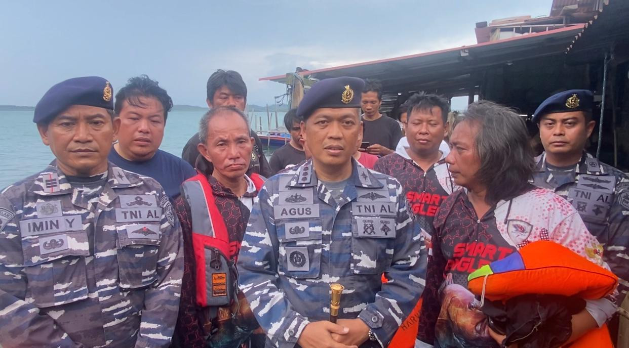 Lanal Bintan Pulangkan Korban Kapal Tenggelam di Perairan Berakit