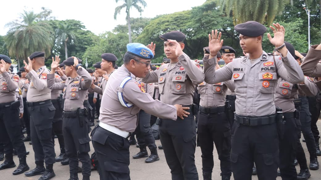 2.155 Personel Dikerahkan untuk Melayani Aksi Unras APDESI di Kawasan Monas