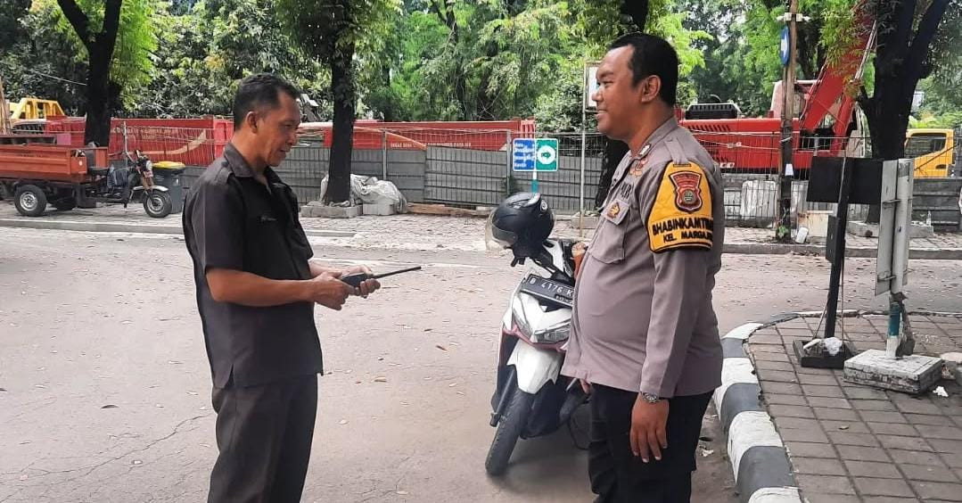 Perkuat Kemitraan, Bhabinkamtibmas Berikan Imbauan Islamic Center Bekasi