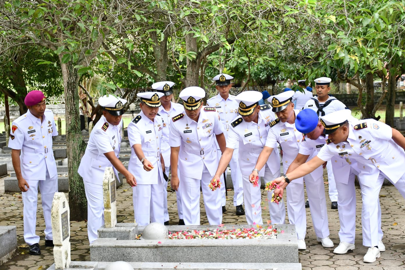 Refleksi Semangat Pertempuran, Lanal Sabang Laksanakan Ziarah di TMP Banda Aceh