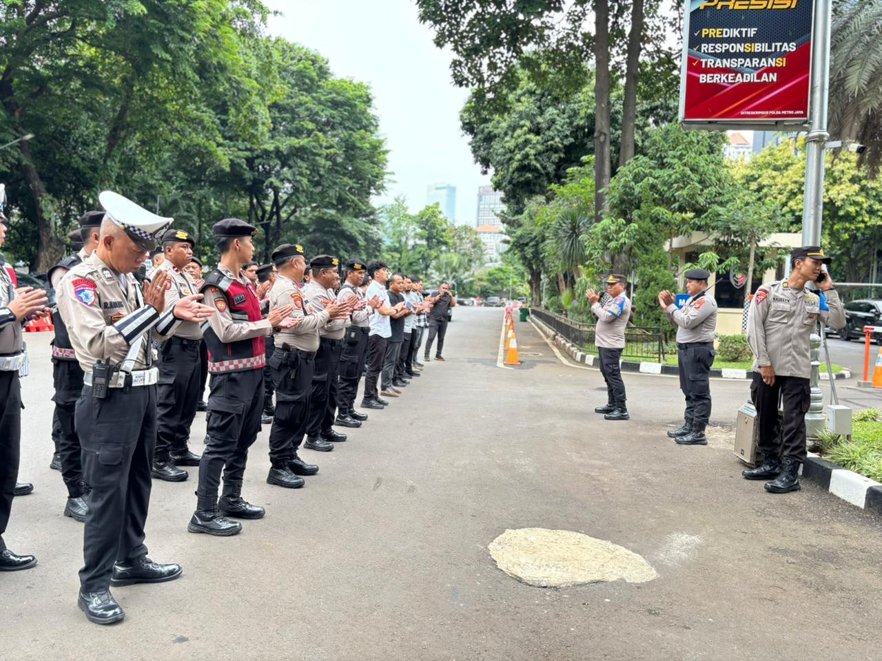 Polda Metro Jaya Gelar Patroli Rutin, Libatkan 119 Personel untuk Jaga Jakarta Tetap Aman