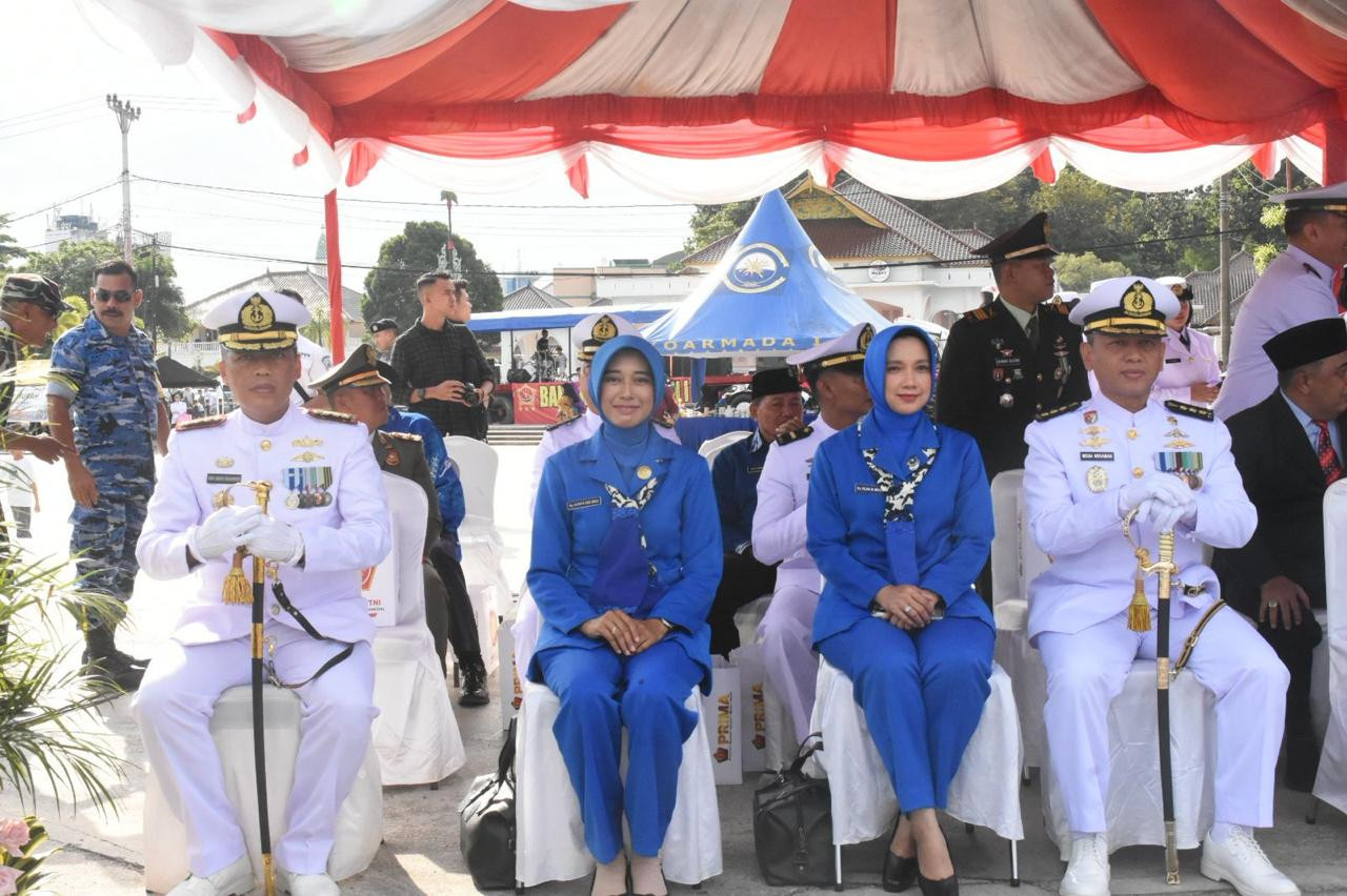 Danlanal Bintan Hadiri Upacara HUT Ke-80 TNI Tahun 2025 di Tugu Sirih Tanjungpinang