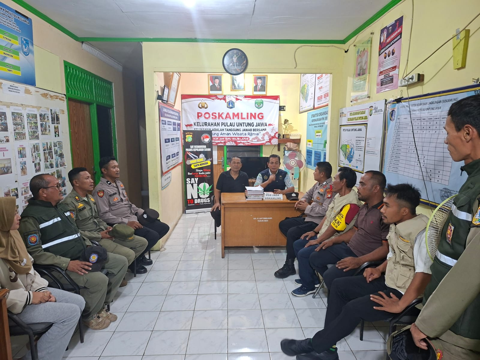 Patroli Malam dan Sahur Ramadhan, Polsek Kepulauan Seribu Selatan Perkuat Sinergi Cegah Guantibmas dalam Ops Ketupat Jaya 2026