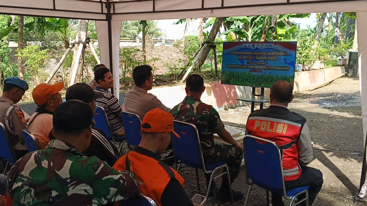 Dukung Ketahanan Pangan Nasional, Polsek Metro Penjaringan Bersama TNI dan Pemkot Tanam Jagung Serentak di Pluit