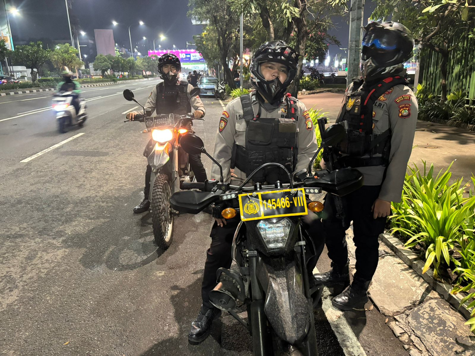 Antisipasi Begal dan Tawuran, Polres Metro Bekasi Kota Gencarkan Patroli Skala Besar di Jalan Ahmad Yani