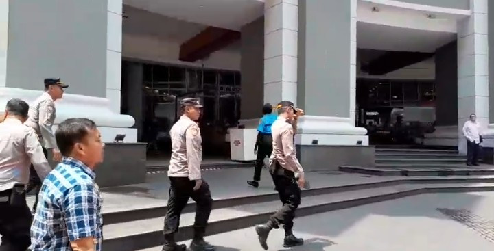 Kapolsek Kelapa Gading Cek Langsung Pastikan Situasi MOI Aman, Klarifikasi Video Viral yang Tersebar di Media Sosial
