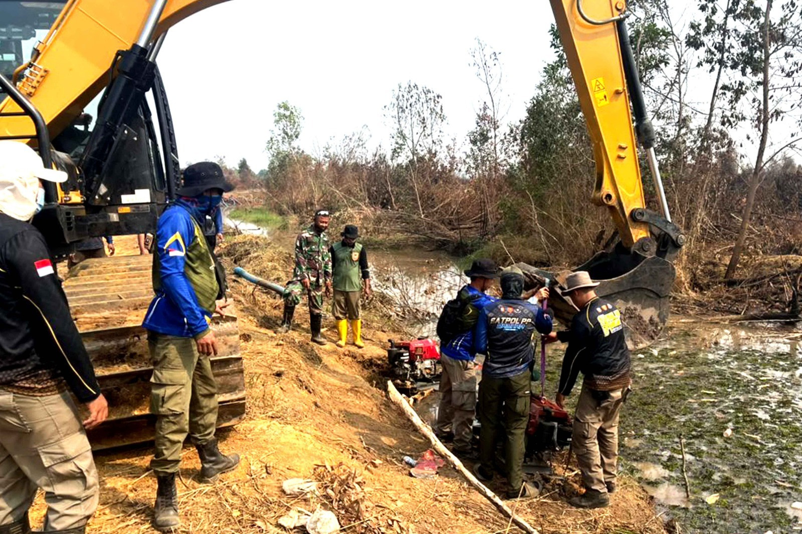 Pastikan Sumber Air Karhutla Tetap Andal, Personel Lanud Sjamsudin Noor Siaga 24 Jam Dukung Kesiapan dan Operasi Penanganan Karhutla