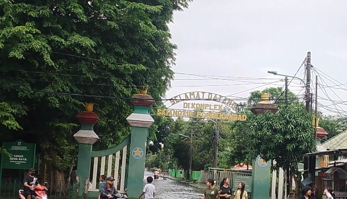 Banjir Belum Surut, Kampung Rawa Indah Pengangsaan Dua Terendam hingga 70 Cm