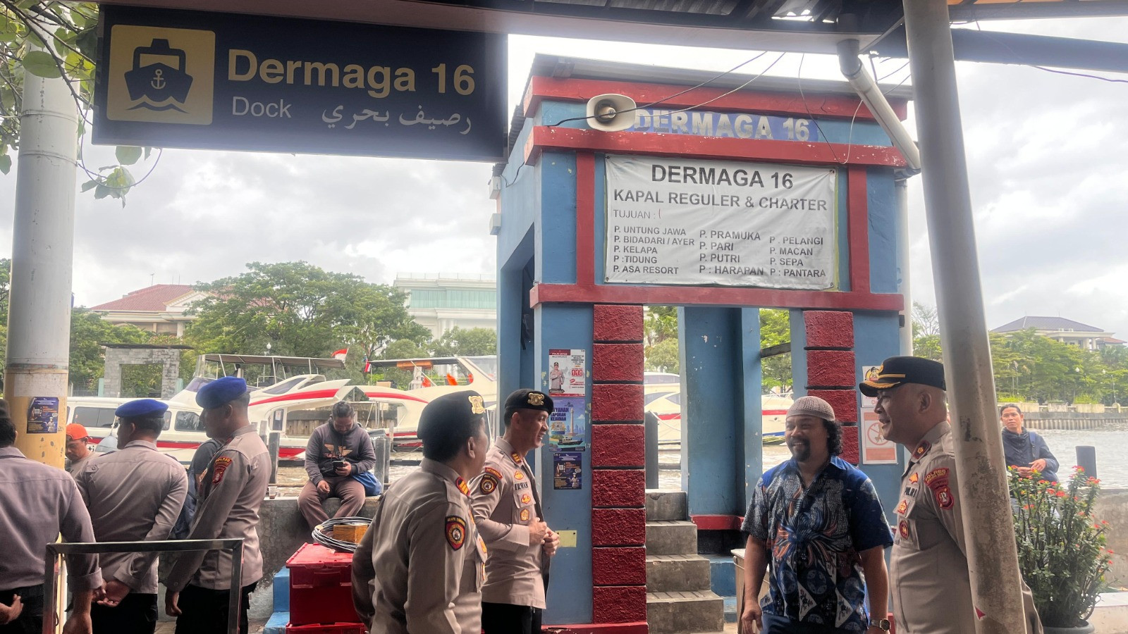 Wakapolres Kepulauan Seribu Pimpin Strong Point di Marina Ancol, Tekankan Keselamatan dan Layanan 110