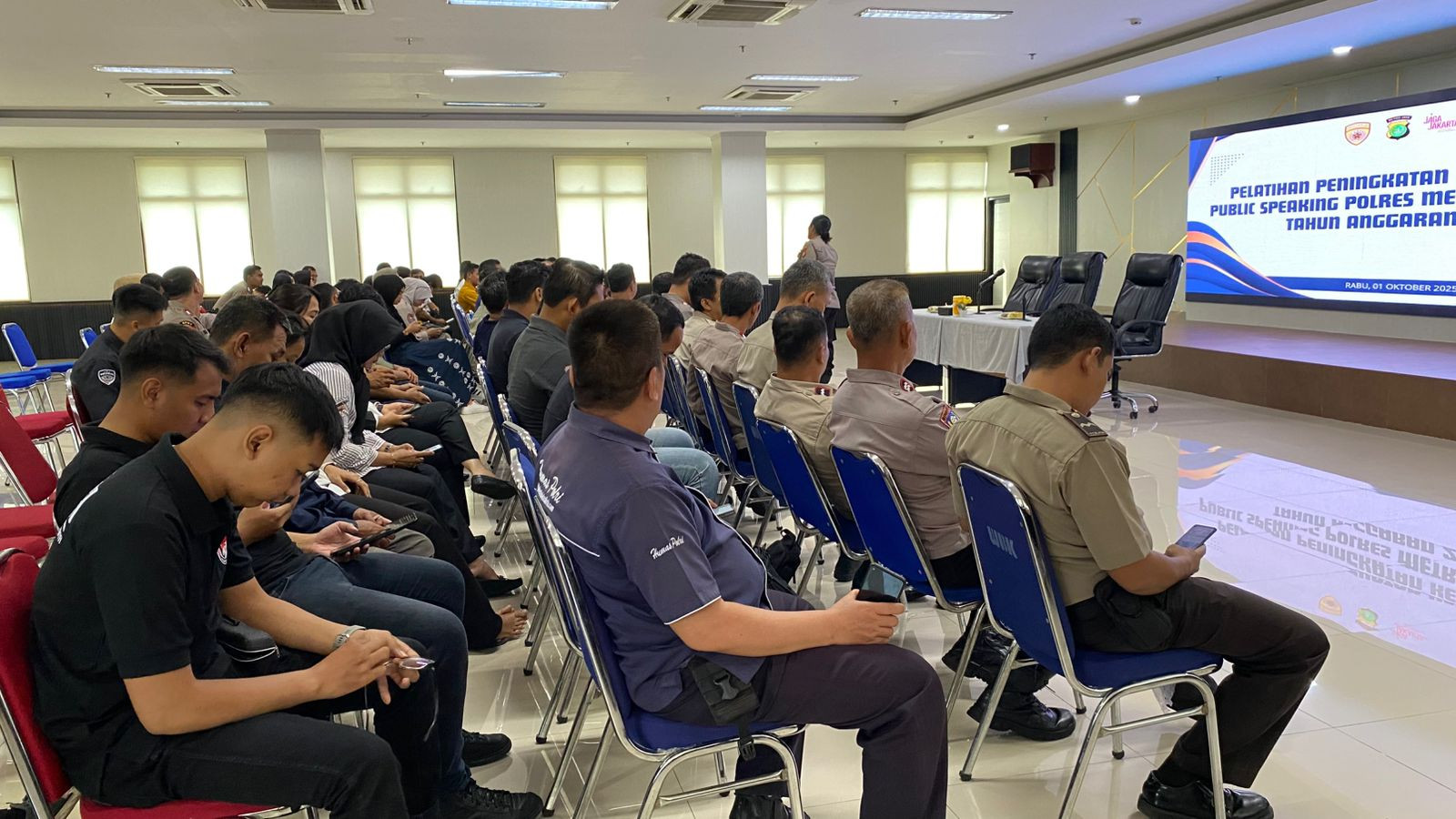 Pelatihan Public Speaking Jadi Langkah Polres Metro Bekasi Kota Bangun Citra Positif