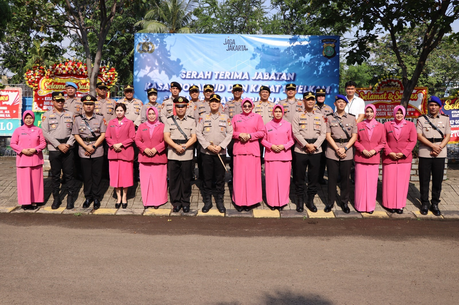 Kapolres Kepulauan Seribu Pimpin Upacara Sertijab Kasat Polairud dan Kasat Intelkam