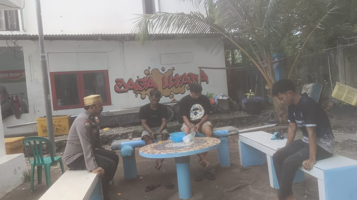 Bhabinkamtibmas Pulau Sabira Sosialisasi Perlindungan Perempuan dan Imbau Warga Jauhi Judi Online