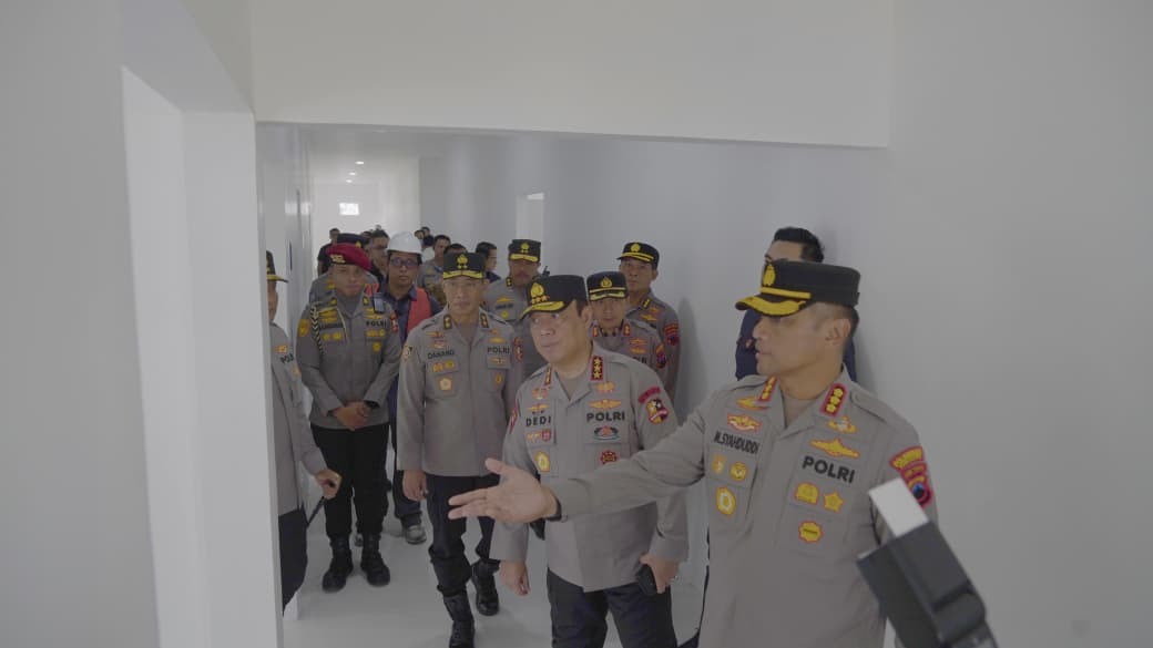 Libatkan Warga Sekitar, Wakapolri Sebut SPPG Polri di Gedawang Sebagai Bukti Kepedulian Polri Pada Masyarakat