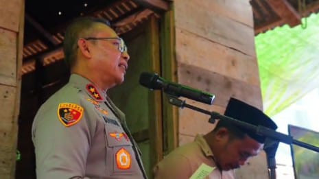 Dukungan Alumni Akpol 91 Batalyon Bhara Daksa, Polda Bengkulu Tebar Kebahagiaan di Akhir Tahun Belasan Rumah Direnovasi, Ribuan Paket Sembako Dibagikan