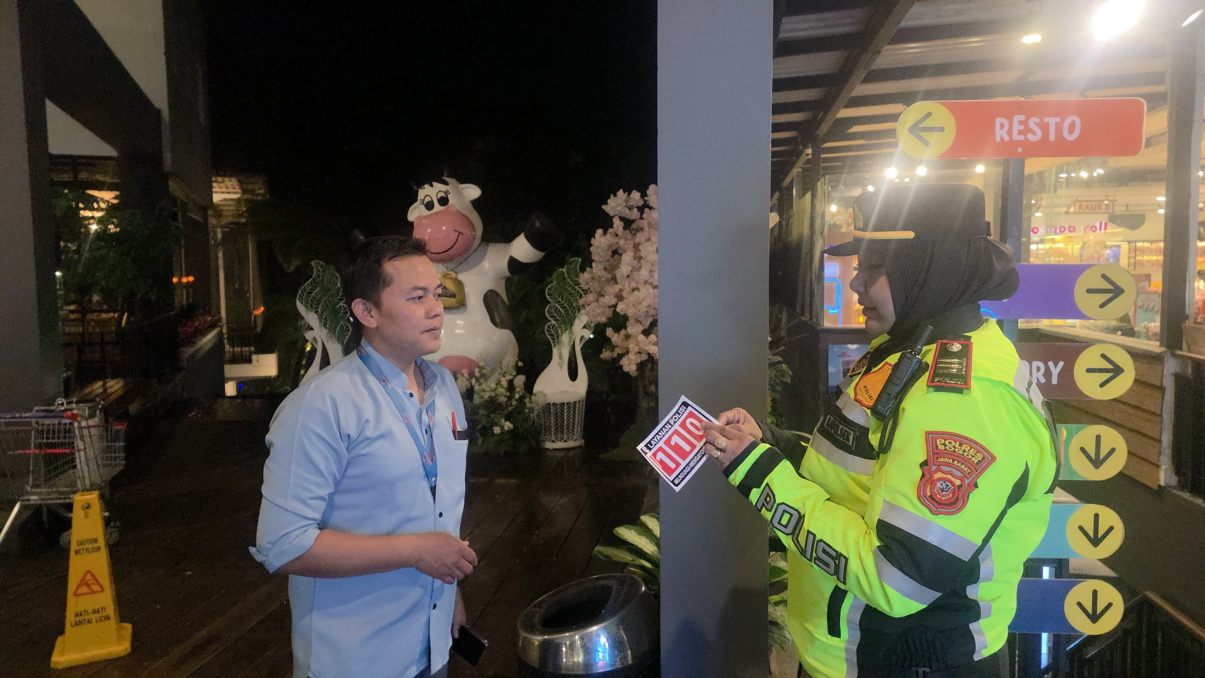 Kapolsek Megamendung Sosialisasikan Call Center 110, Pastikan Kamtibmas Kondusif Jelang Lebaran 2026