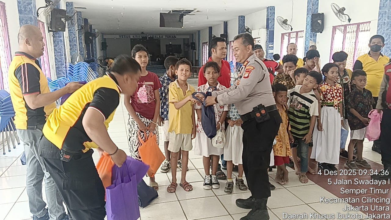 Polsek Cilincing Gelar Bakti Religi dan Bakti Sosial Menyambut Natal 2025 dan Tahun Baru 2026