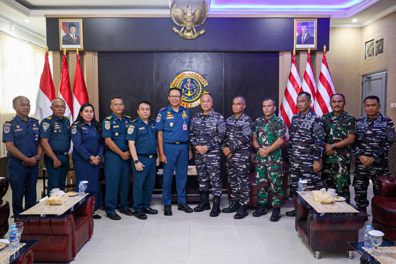 Dankodaeral IX Ambon Terima Courtesy Call Kepala Kantor Kesyahbandaran dan Otoritas Pelabuhan (KSOP) Kelas I Ambon