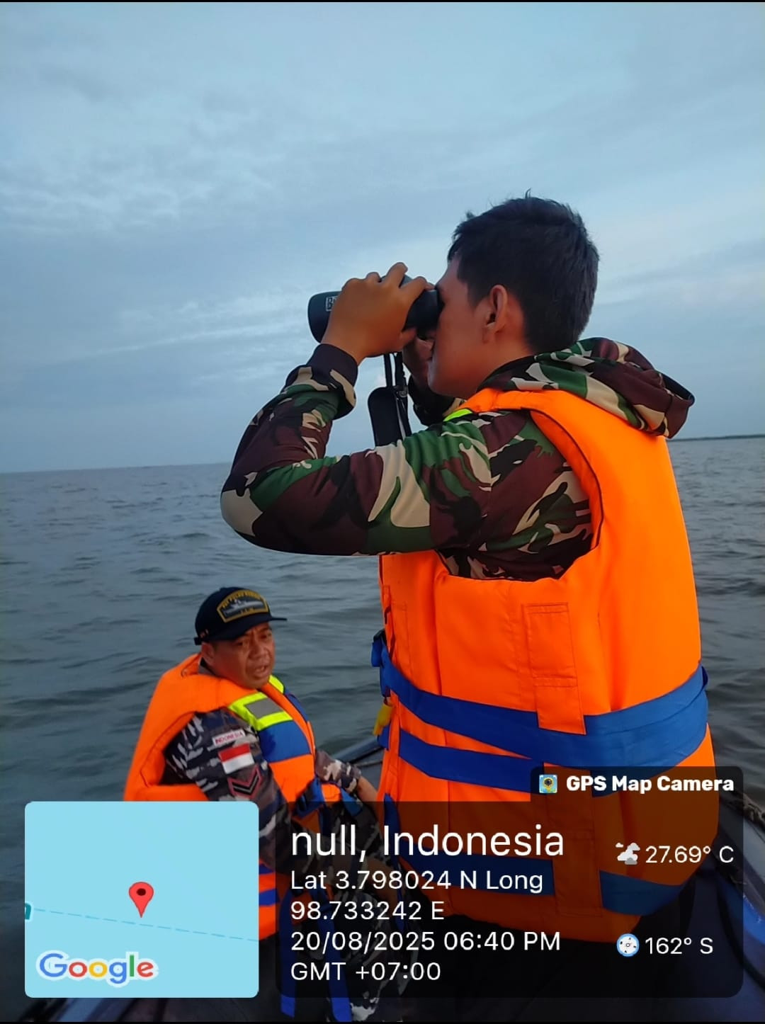 Bertindak Cepat, Pos TNI AL Medan Labuhan Bantu Proses Pencarian Nelayan Tenggelam di Perairan Belawan