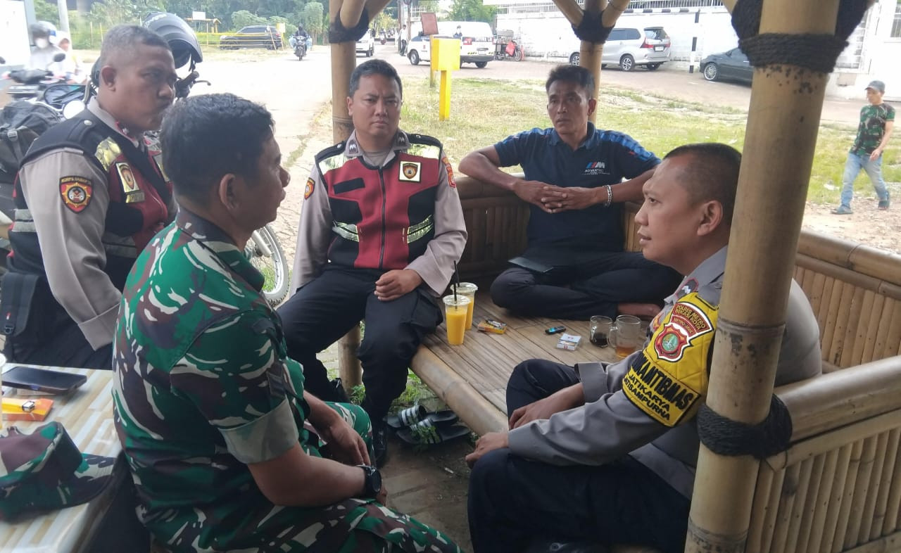 Bhabinkamtibmas Jatikarya Lakukan Sambang dan Patroli Dialogis, Imbau Warga Waspadai Aksi Kriminalitas