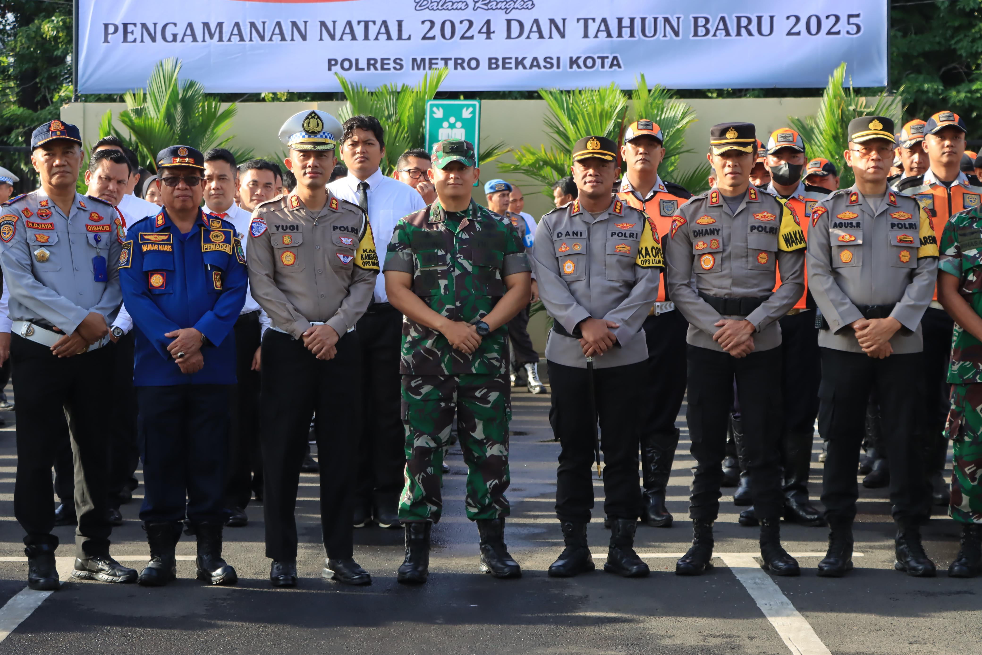 Polres Metro Bekasi Kota Gelar Apel Operasi Lilin Jaya 2024 untuk Pengamanan Natal dan Tahun Baru