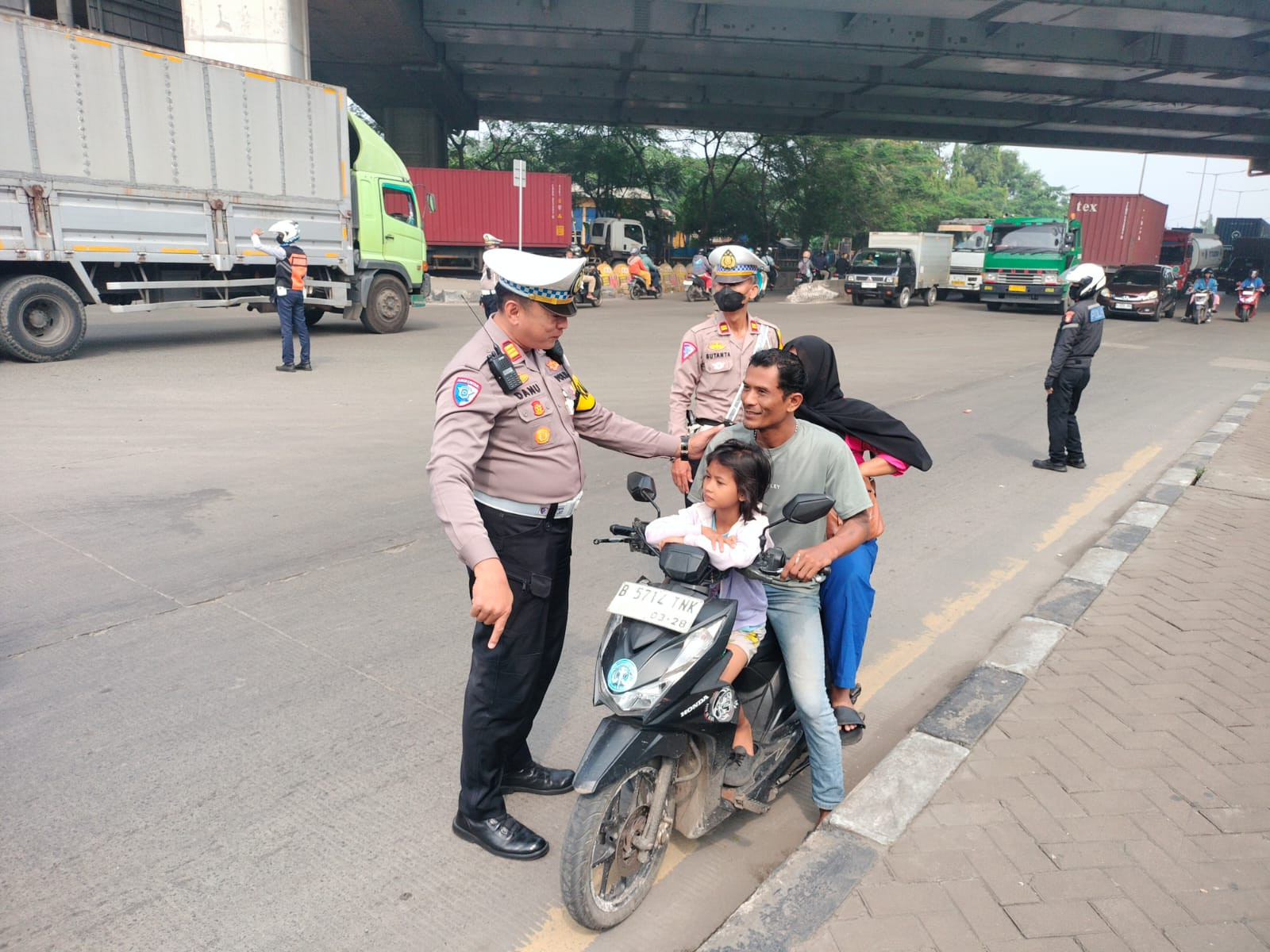 Satlantas Polres Metro Jakut Sosialisasikan Operasi Patuh Jaya 2025, Fokus pada Keselamatan Pengendara