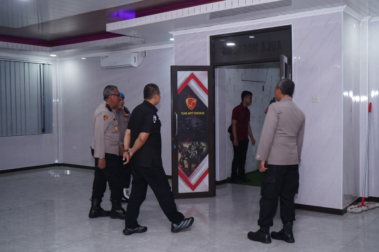 Plh. Kapolres Metro Jakarta Utara Tinjau Polsek Koja, Pastikan Pelayanan Publik Berjalan Optimal