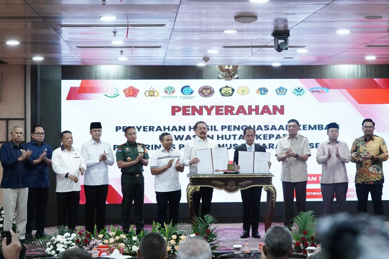 TNI Tegas Hadapi Perambah Hutan Ilegal