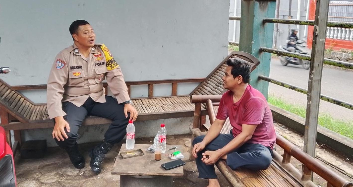 Door to Door System Bhabinkamtibmas Mustikasari