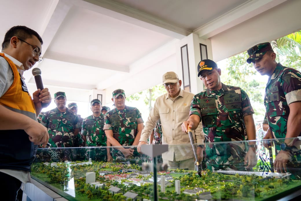 Panglima TNI Dampingi Menhan RI di Pusdiklatpassus Kopassus Batujajar