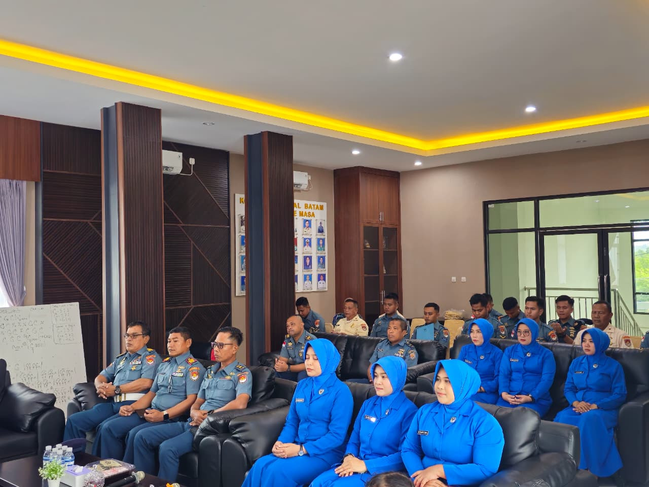 Prajurit Lanal Bintan Ikuti Sosialisasi Reformasi Birokrasi, Penyusunan Nota Kesepahaman dan P4GN Bersama BNNP Kepri Secara Vicon