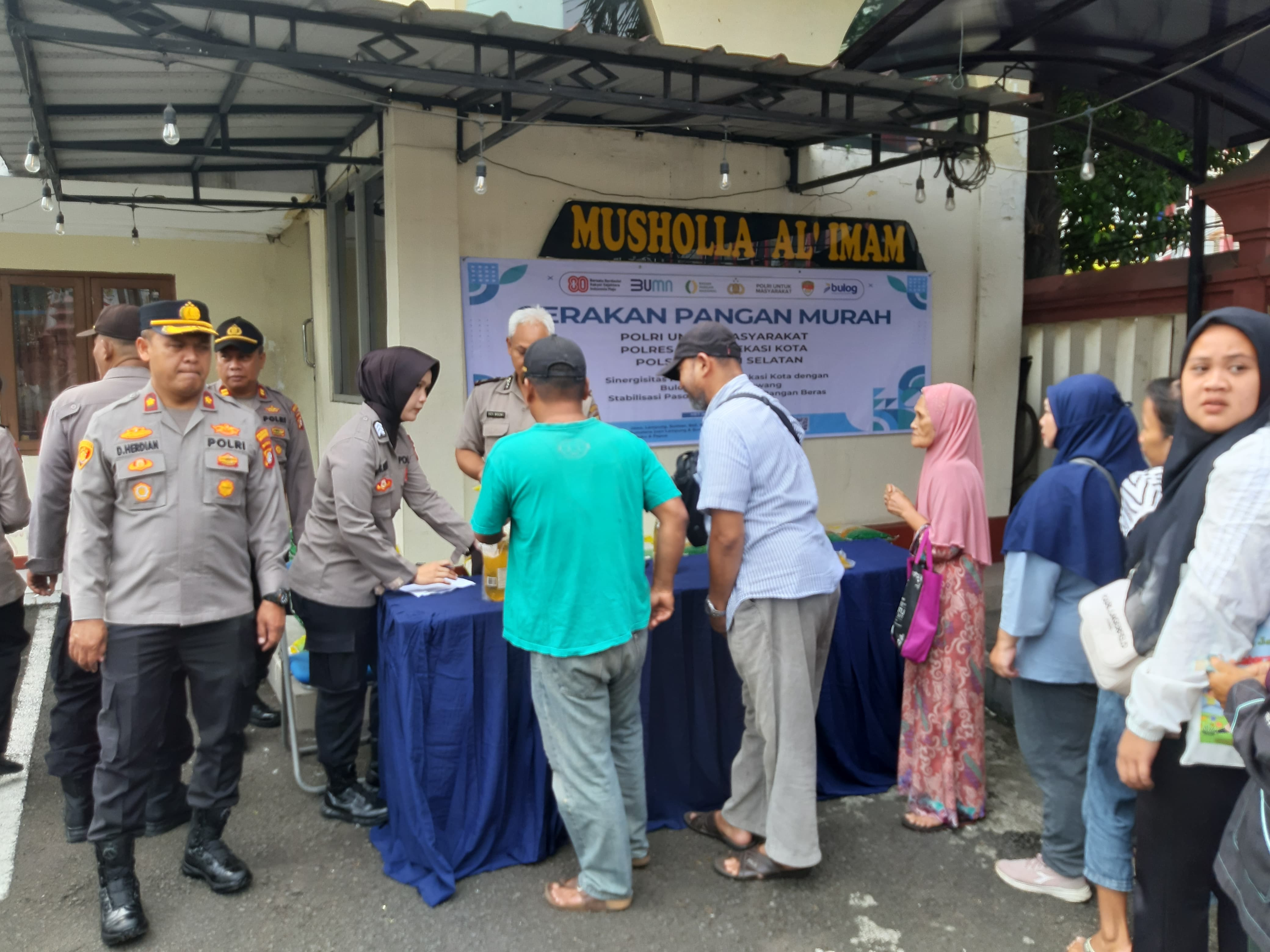 Polsek Bekasi Selatan Gelar Gerakan Pangan Murah, Pastikan Ketersediaan dan Keterjangkauan Bahan Pokok