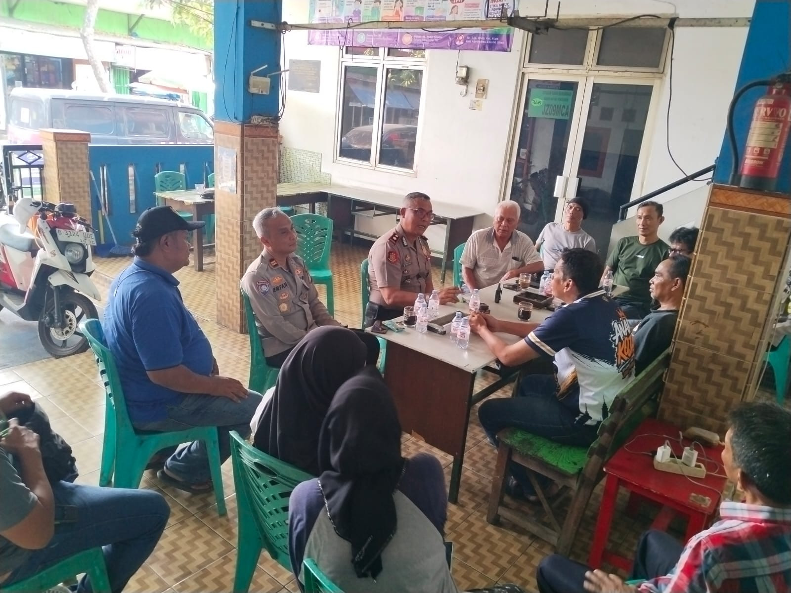 Ngariung Kamtibmas Kapolsek Koja Sambangi Warga Tugu Utara, Ajak Masyarakat Perkuat Keamanan Lingkungan