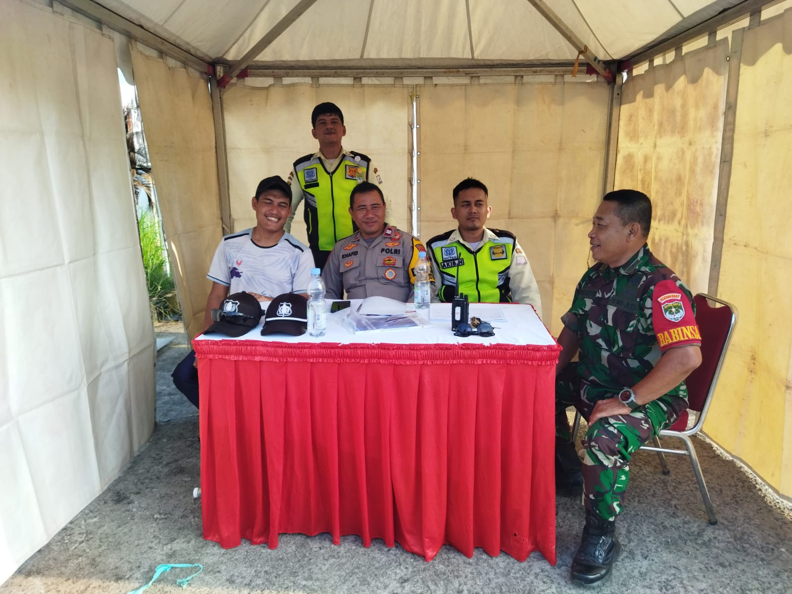 SINERGITAS TNI POLRI MONITORING EVAKUASI LPG PASCA INSIDEN KEBAKARAN SPBE PT INDOGAS ANDALAN KITA CIMUNING