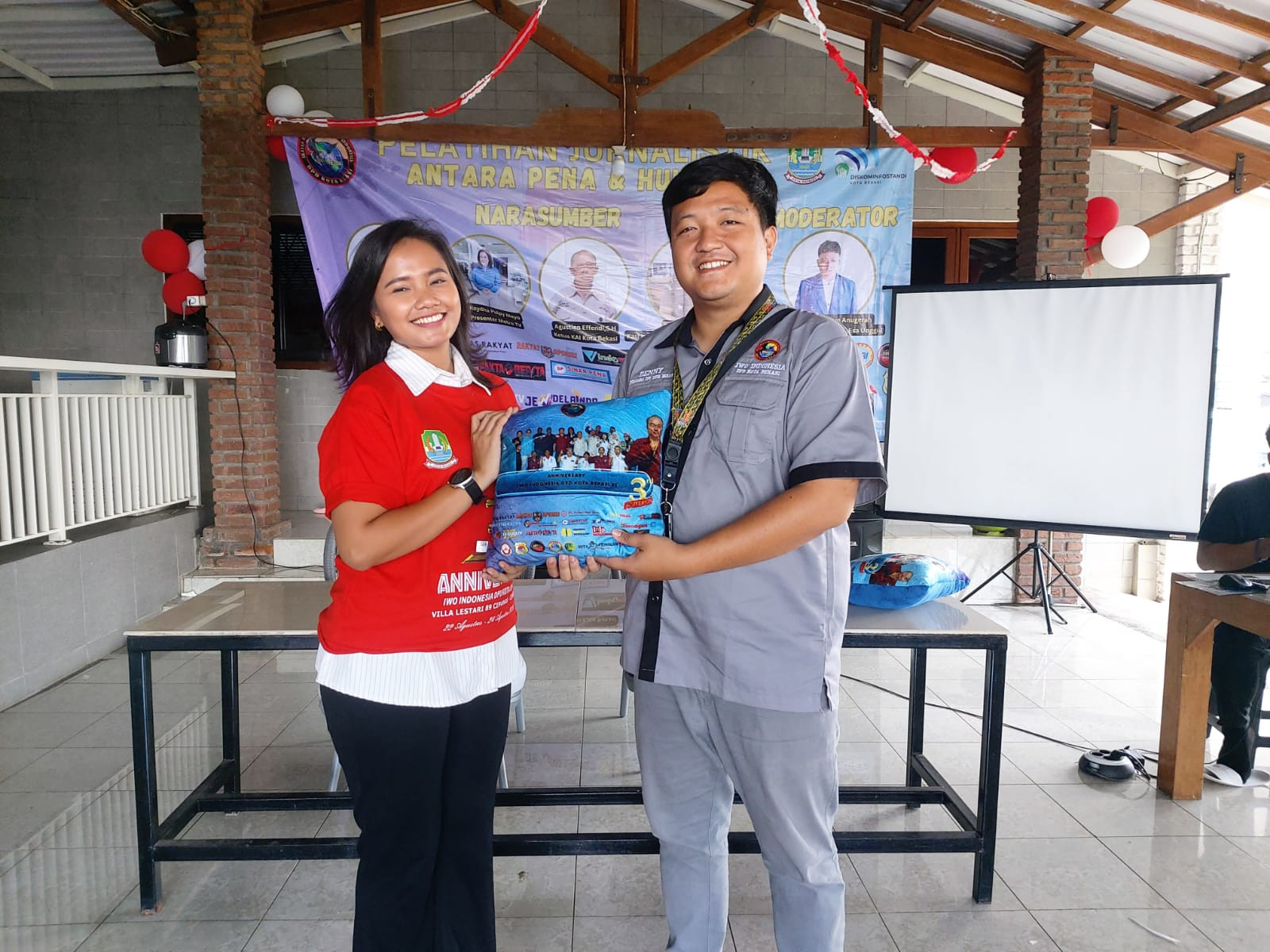 Aniversary ke-3, IWO Indonesia Kota Bekasi Gelar Pelatihan Jurnalistik di Cianjur