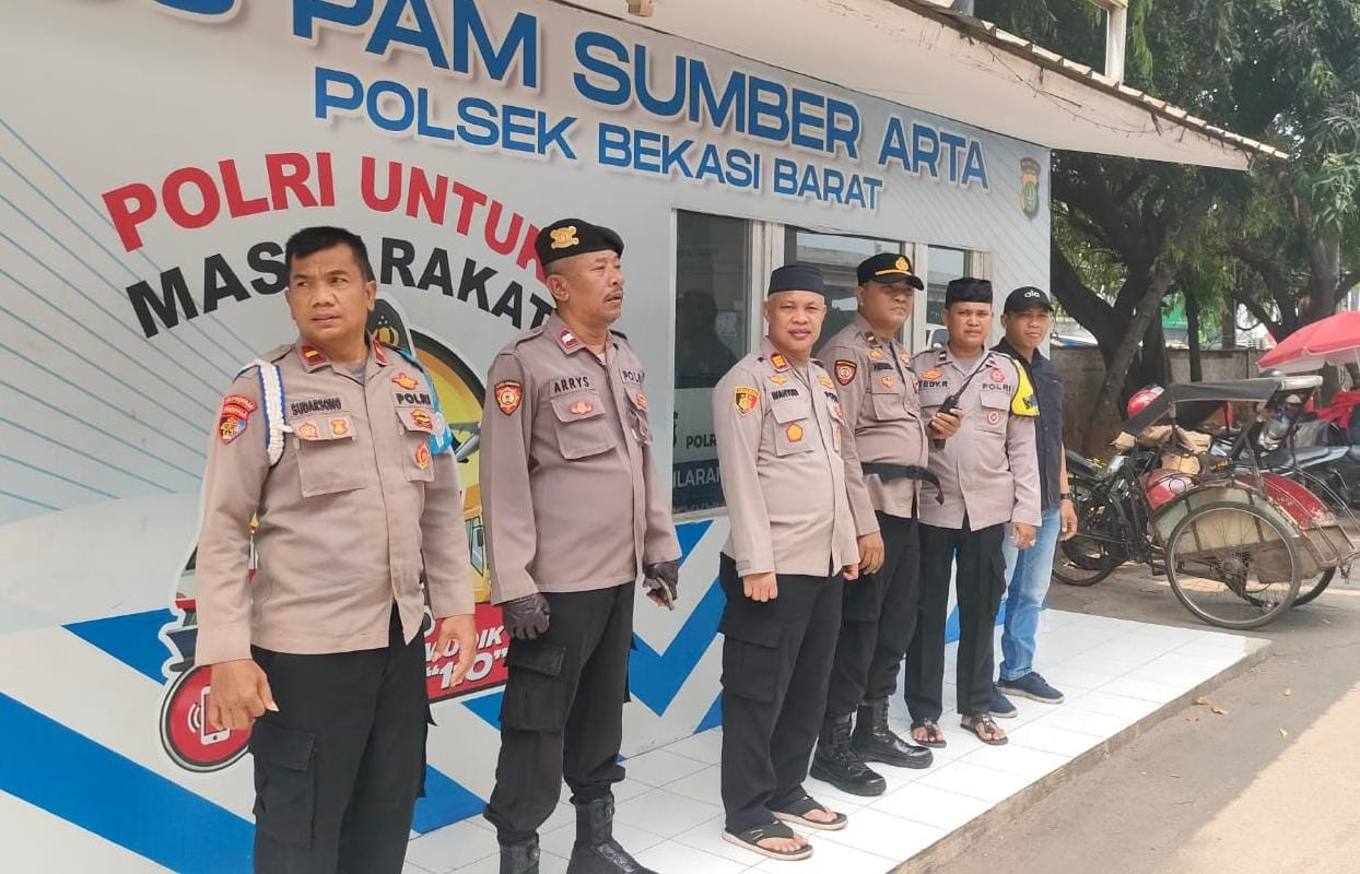 Polsek Bekasi Barat Lakukan Pemantauan di Stasiun Kranji
